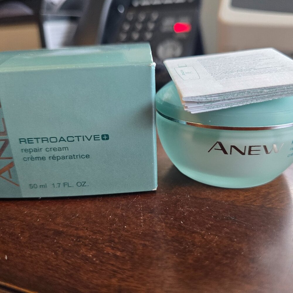 Vintage Avon Anew Retroactive+ Repair Cream - 50ml / 1.7 oz - NIB NEW